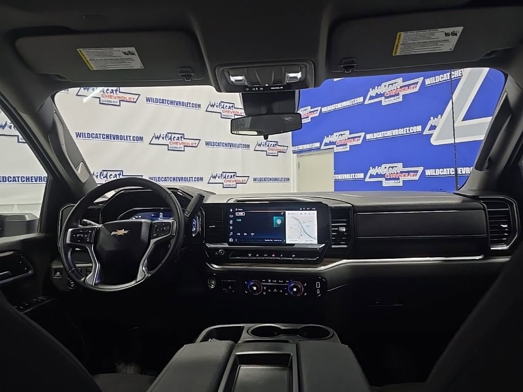 Used 2025 Chevrolet Silverado 2500 LT w/ Convenience Package image 24