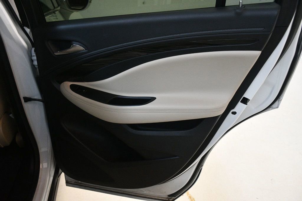 Used 2019 Buick Envision Premium w/ Driver Confidence Package image 23