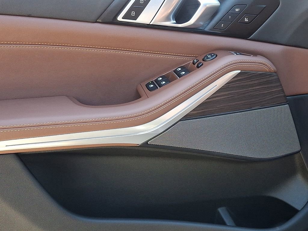 Used 2026 BMW X5 xDrive40i AWD/4WD image 13