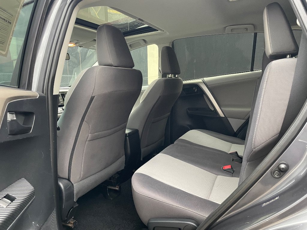 Used 2013 Toyota RAV4 XLE FWD image 14