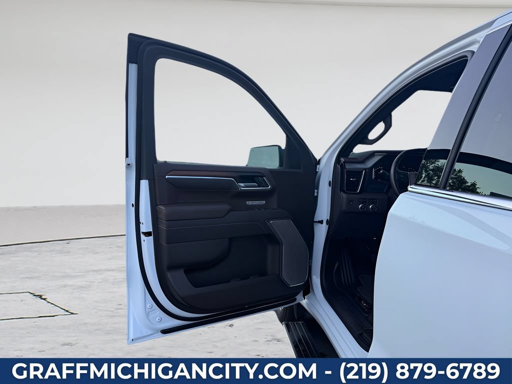 Used 2026 GMC Sierra 1500 Denali w/ Denali Reserve Package AWD/4WD image 9
