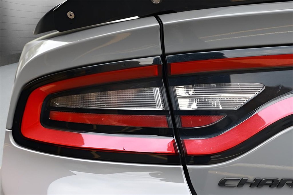 Used 2018 Dodge Charger R/T image 37
