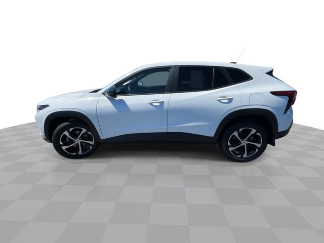 Used 2024 Chevrolet Trax RS w/ Sunroof Package FWD image 5