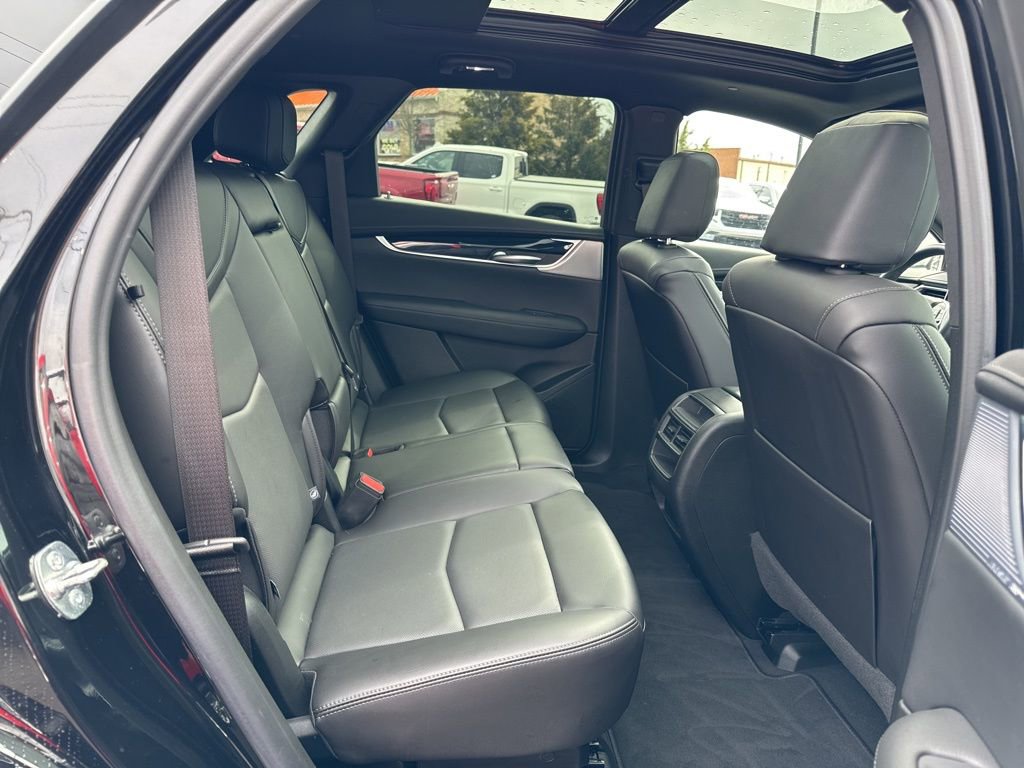 Used 2025 Cadillac XT5 Premium Luxury image 28