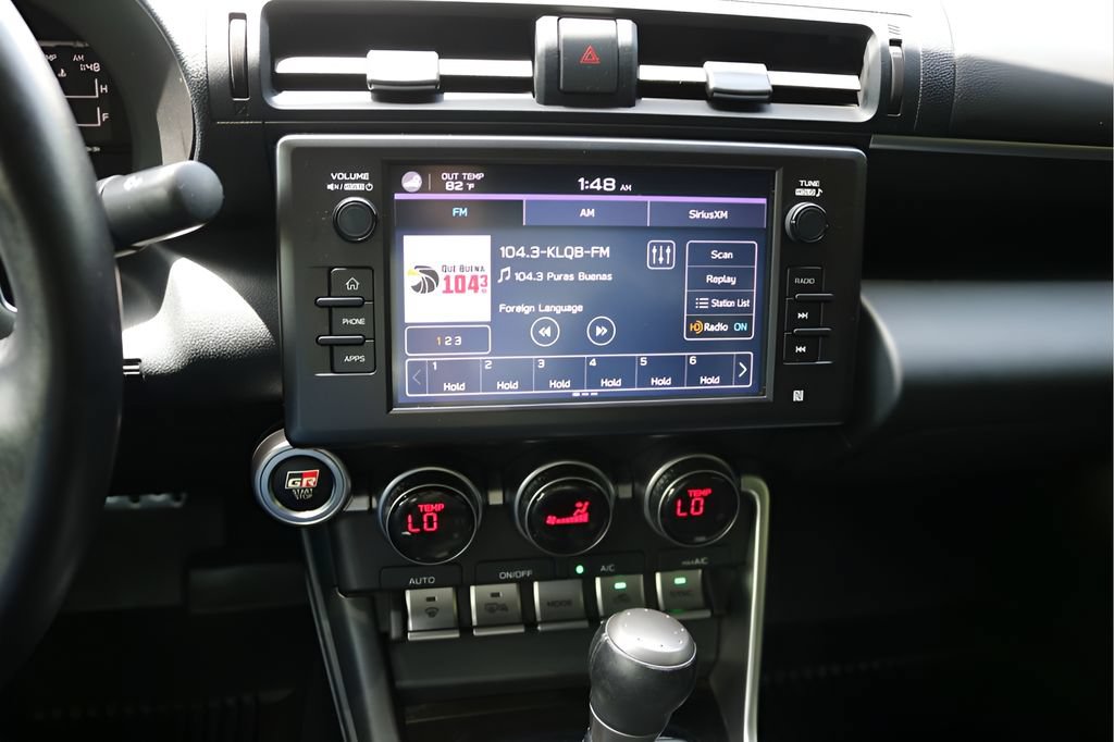 Used 2022 Toyota GR86 Premium w/ ALL Weather Mat Package (TMS) RWD image 20