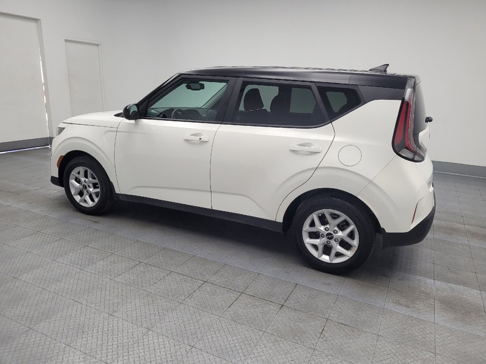 Used 2023 Kia Soul S image 3