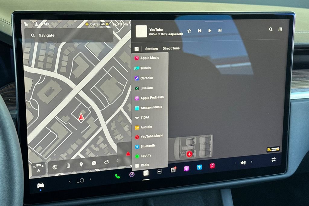 Used 2024 Tesla Model X image 16