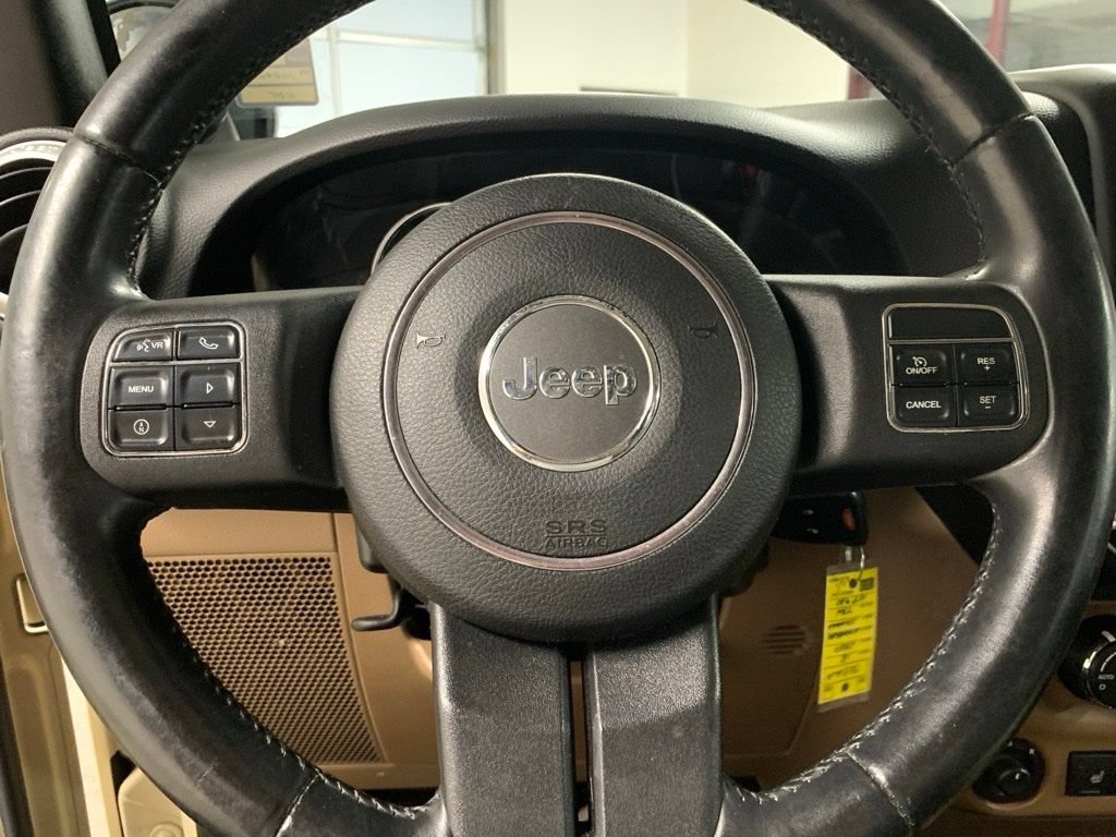 Used 2012 Jeep Wrangler Sahara w/ Dual Top Group AWD/4WD image 16