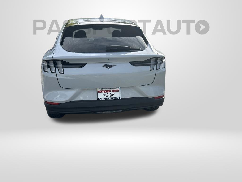 Used 2022 Ford Mustang Mach-E Select AWD/4WD image 5