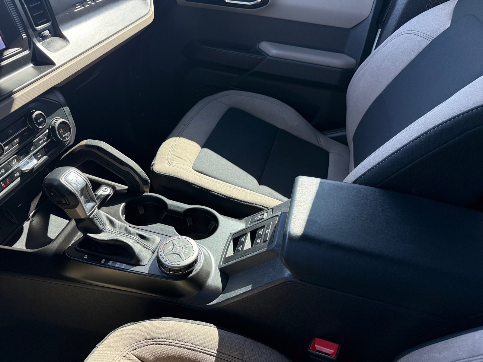 Used 2023 Ford Bronco Big Bend w/ Sasquatch Package image 15