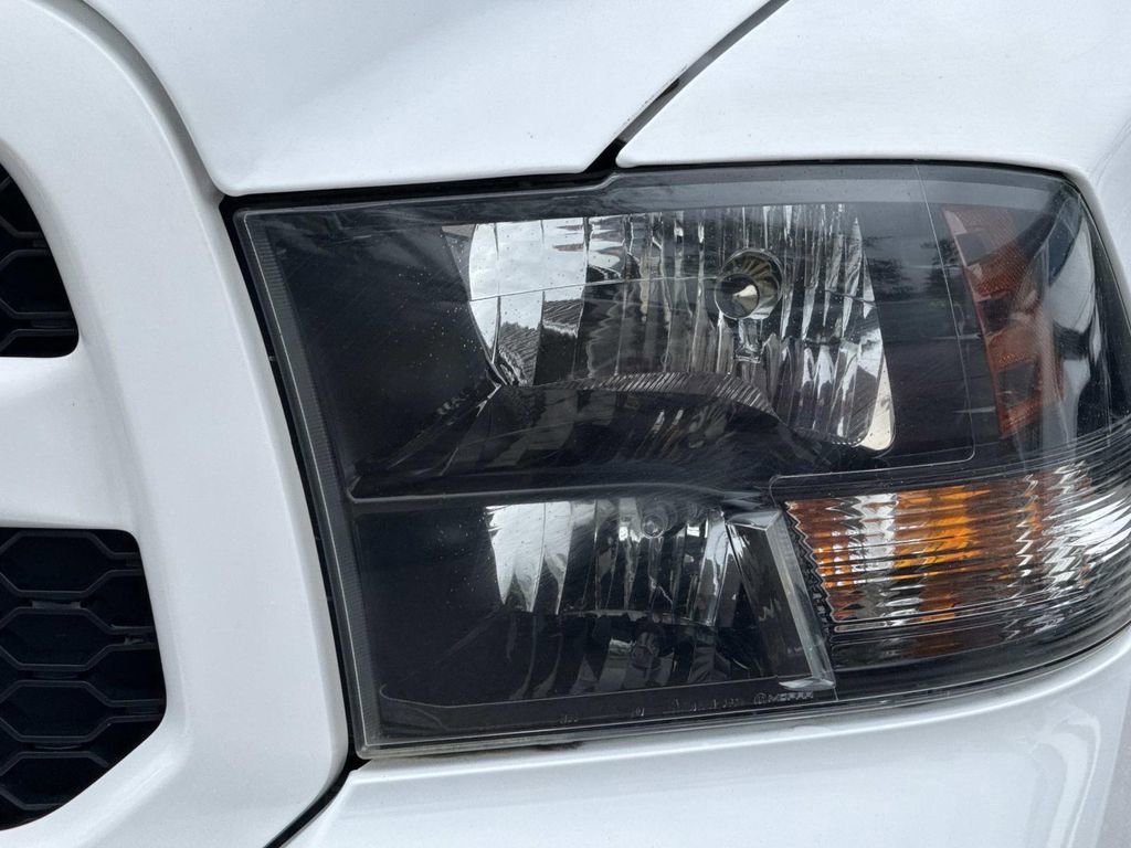 Used 2018 RAM 1500 Express w/ Express Value Package image 10