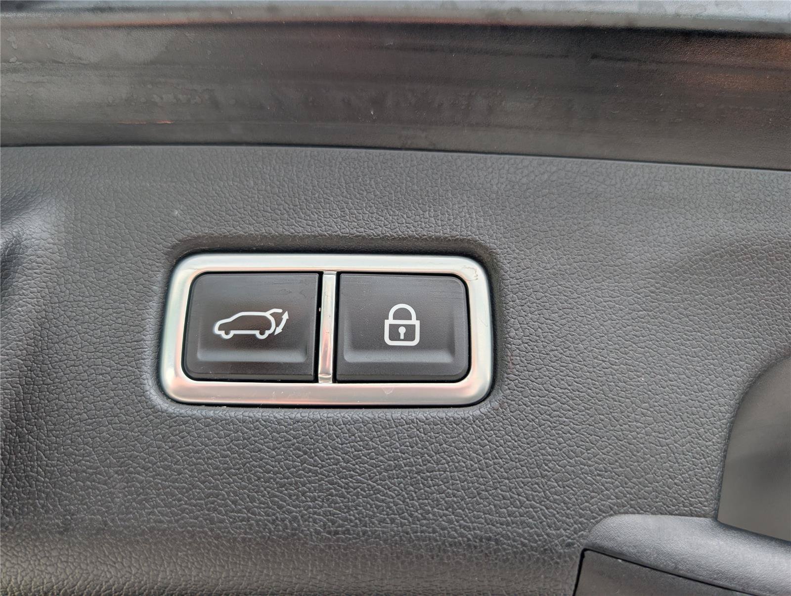 Used 2022 Kia Sorento SX Prestige AWD/4WD image 15