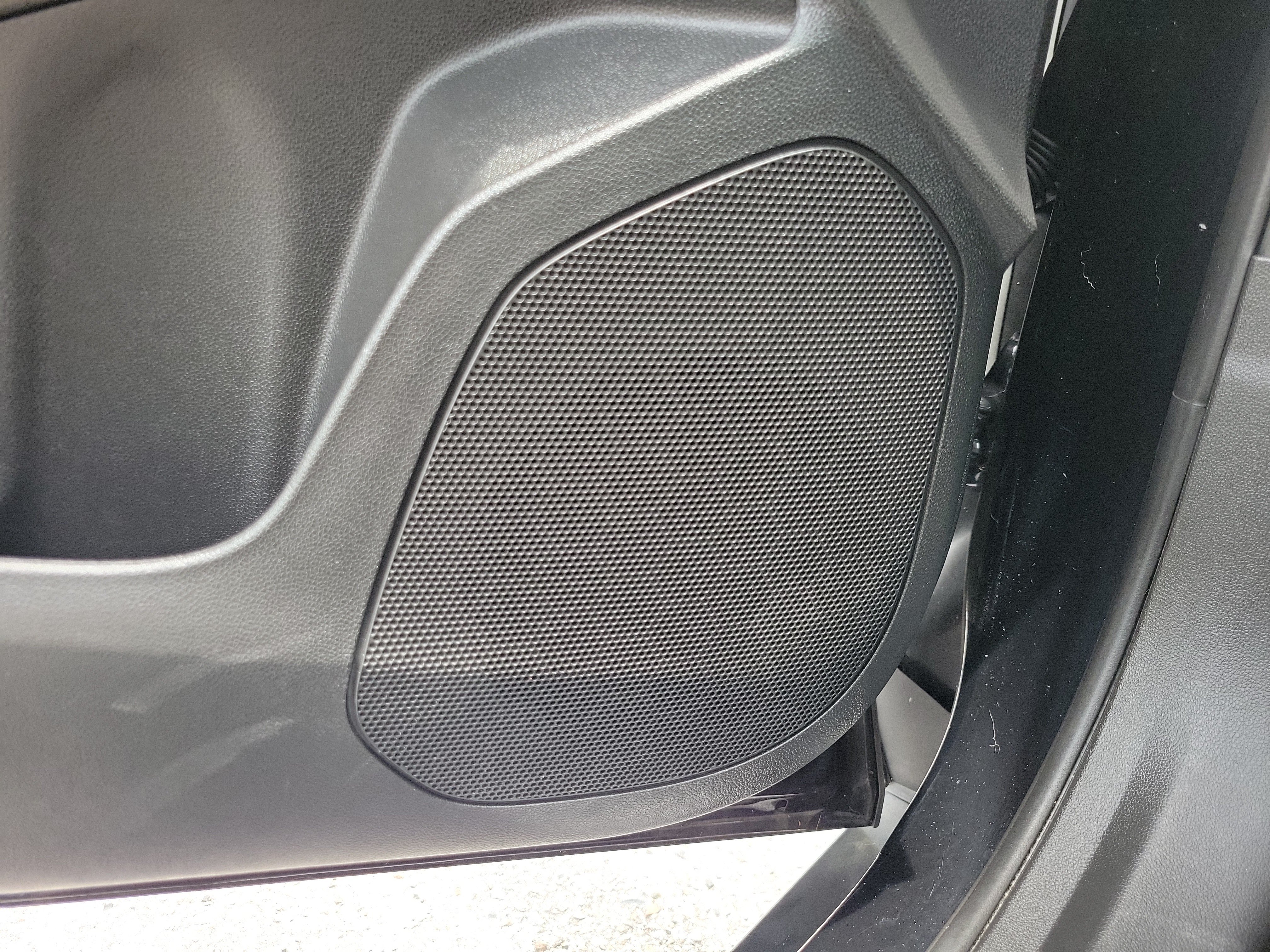 Certified 2024 Chevrolet Trax LT FWD image 18