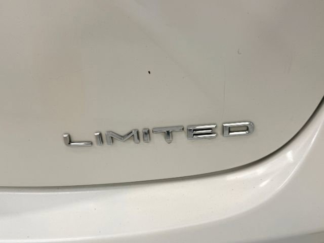 Used 2014 Toyota Avalon Limited FWD image 12