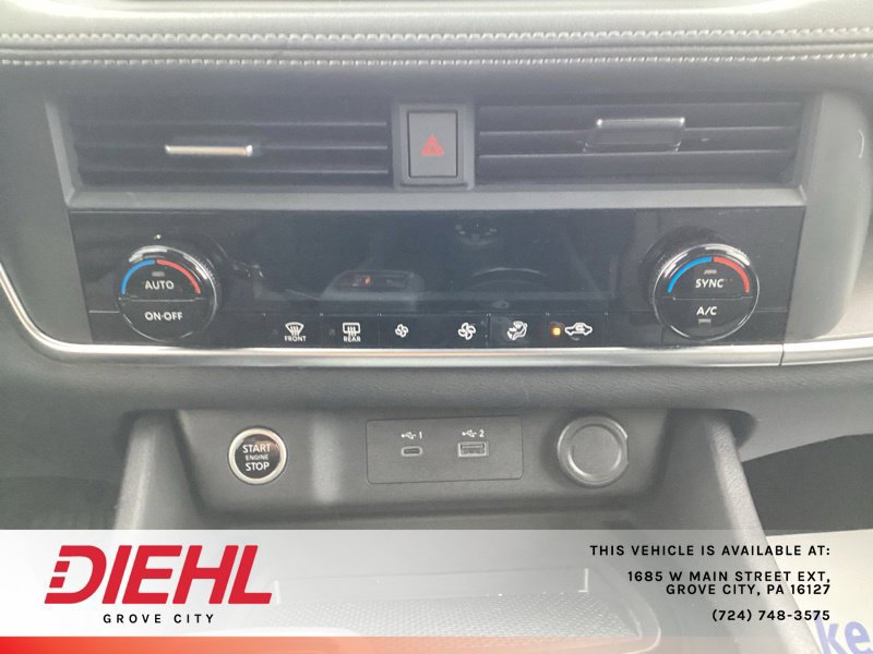 Used 2023 Nissan Rogue SV AWD/4WD image 31