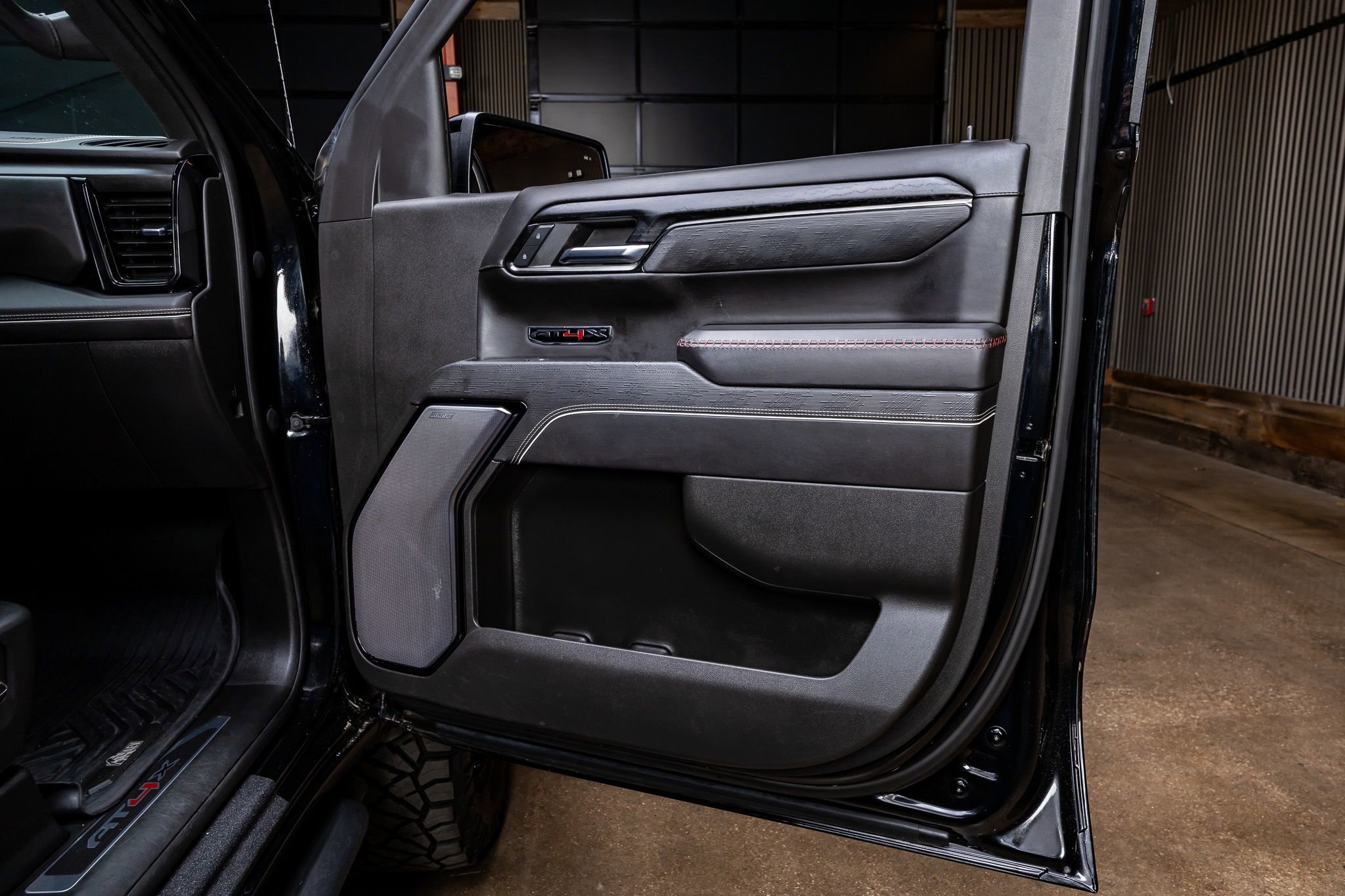 Used 2023 GMC Sierra 1500 AT4X w/ AT4X AEV Edition image 37