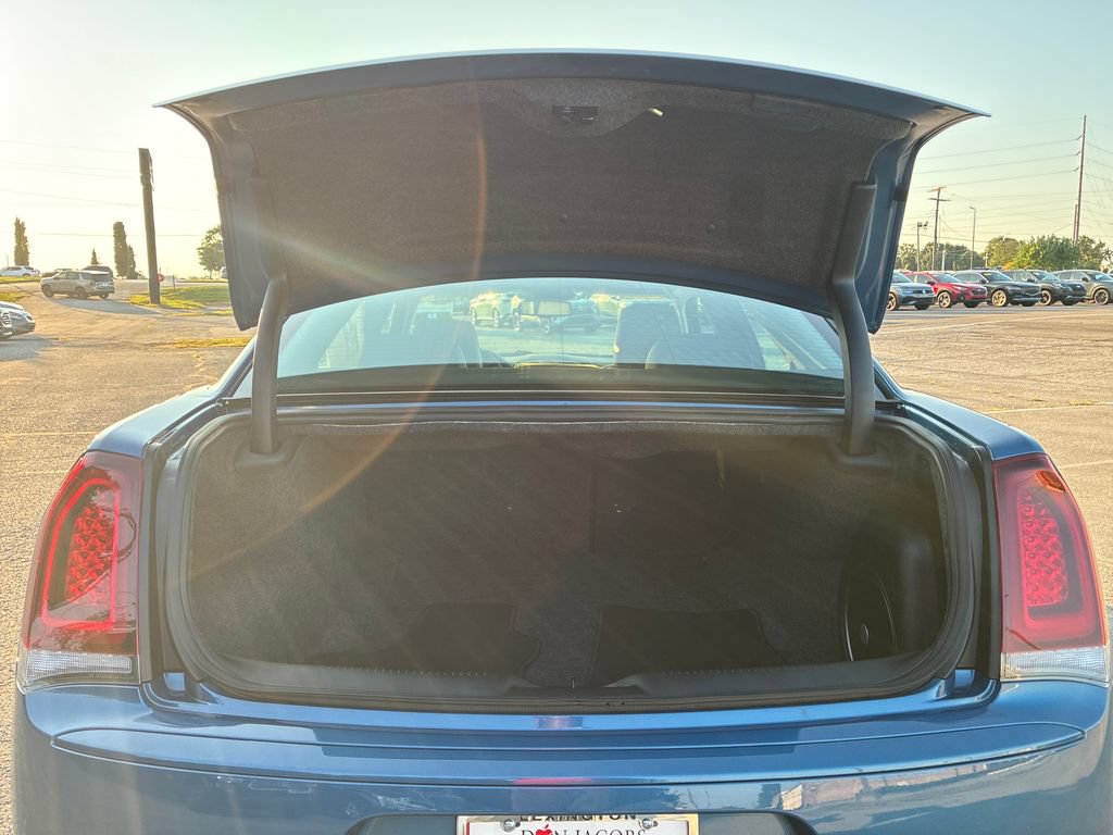 Used 2023 Chrysler 300 Touring L w/ Popular Equipment Group RWD image 21