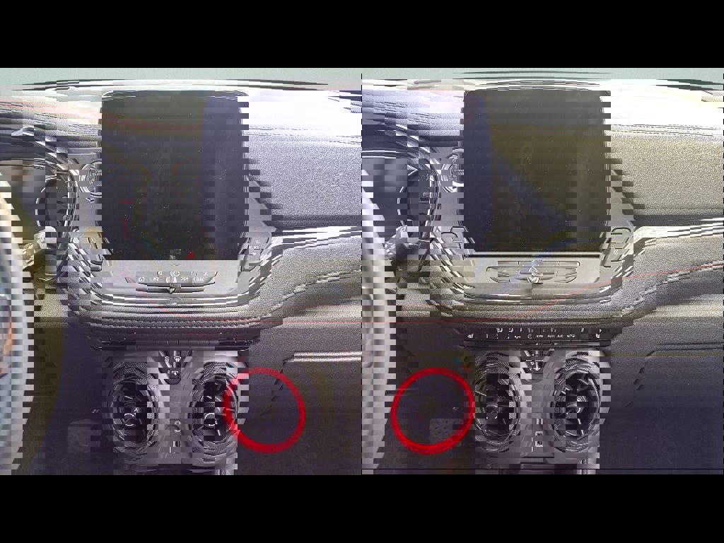 Used 2025 Chevrolet Blazer RS image 8