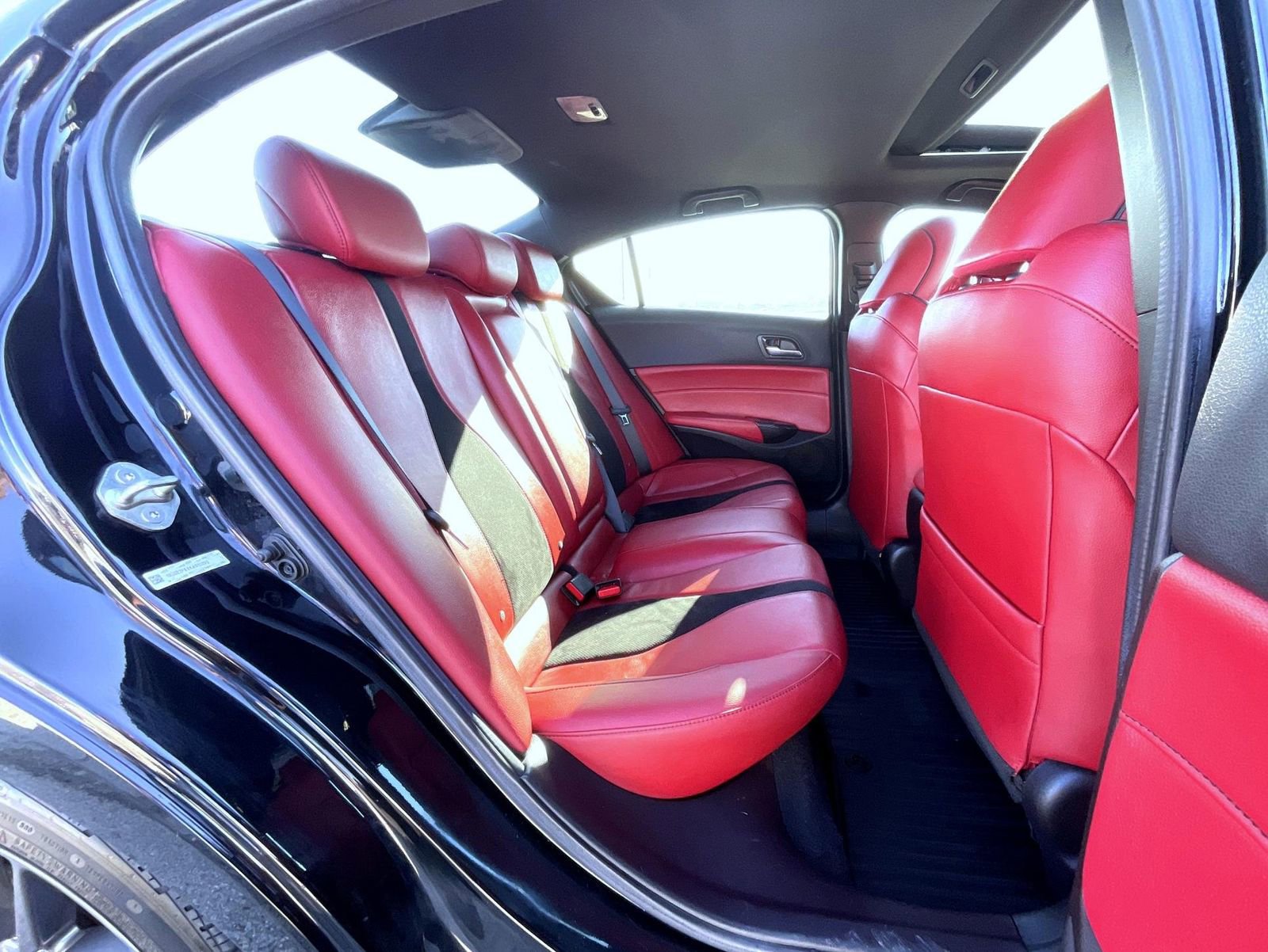 Used 2019 Acura ILX w/ Premium & A-SPEC Package image 18