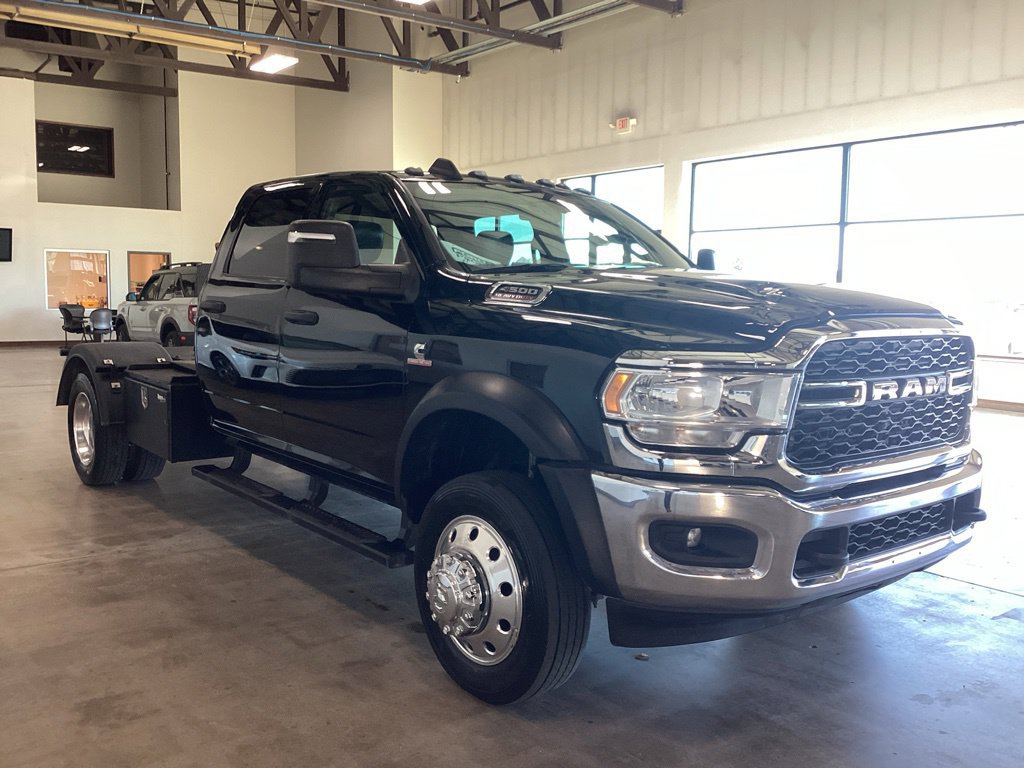 Used 2024 RAM 4500 4x4 Crew Cab DRW image 3