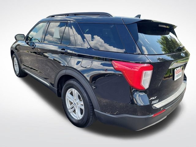 Used 2024 Ford Explorer XLT w/ Equipment Group 202A RWD image 3