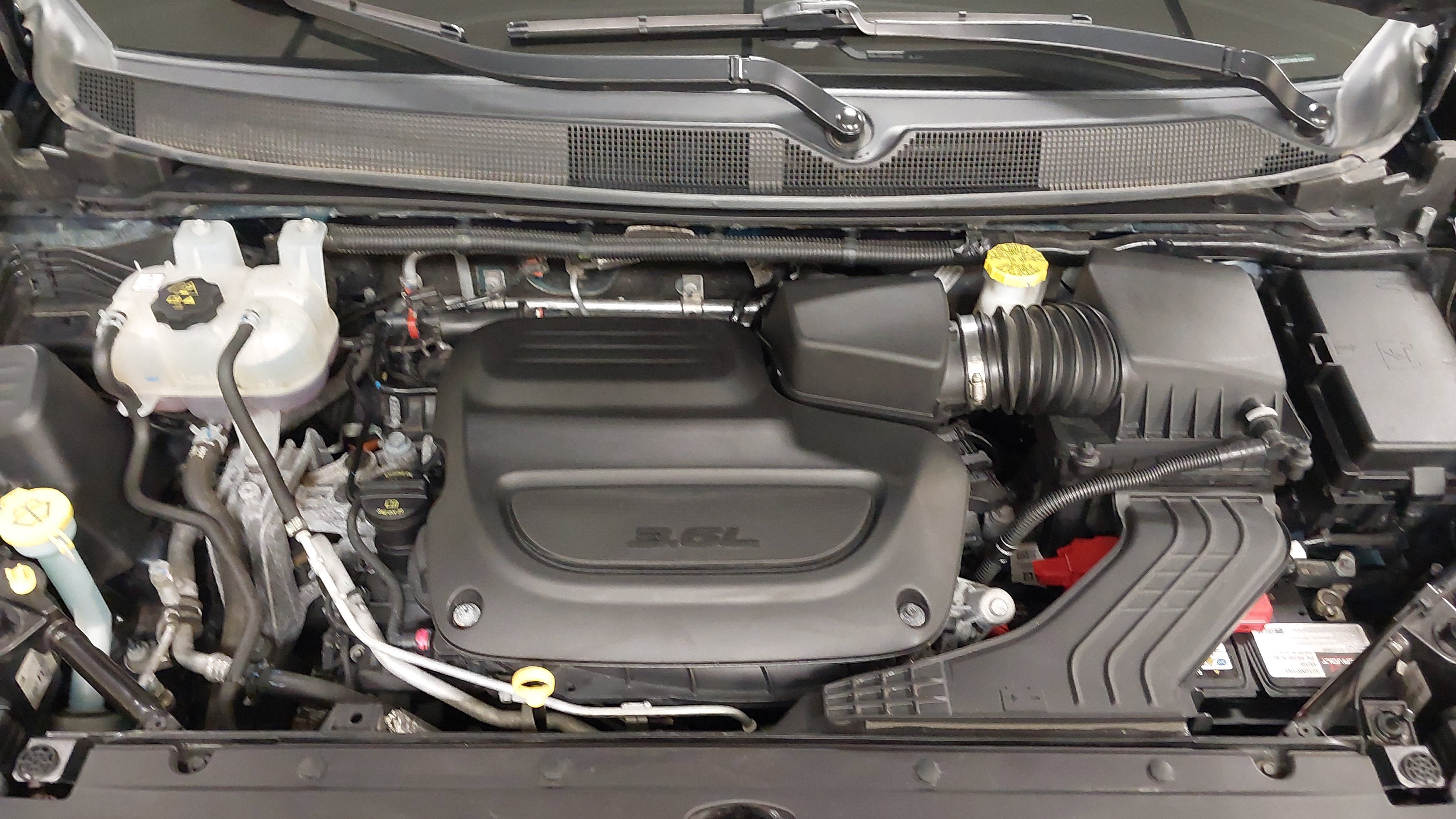 Used 2024 Chrysler Pacifica Touring-L FWD image 29