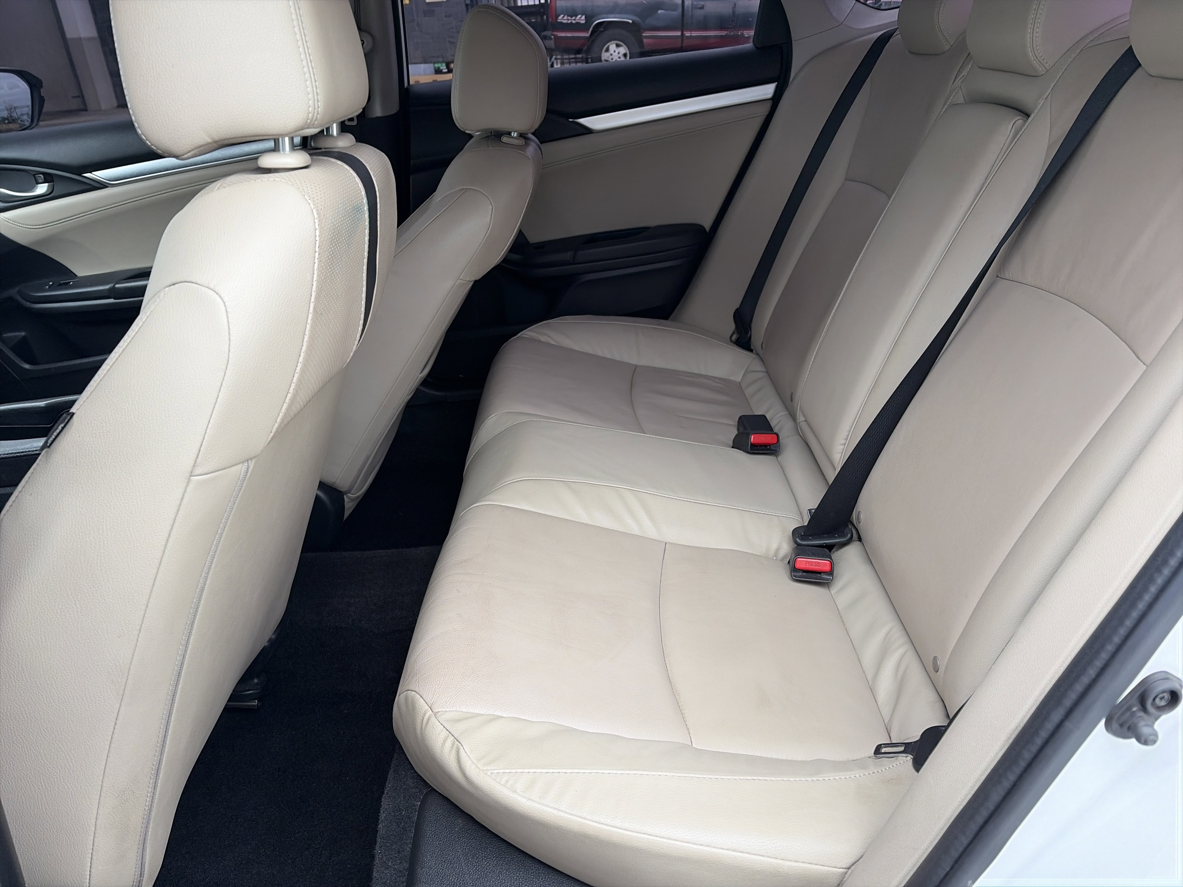 Used 2016 Honda Civic Touring image 18