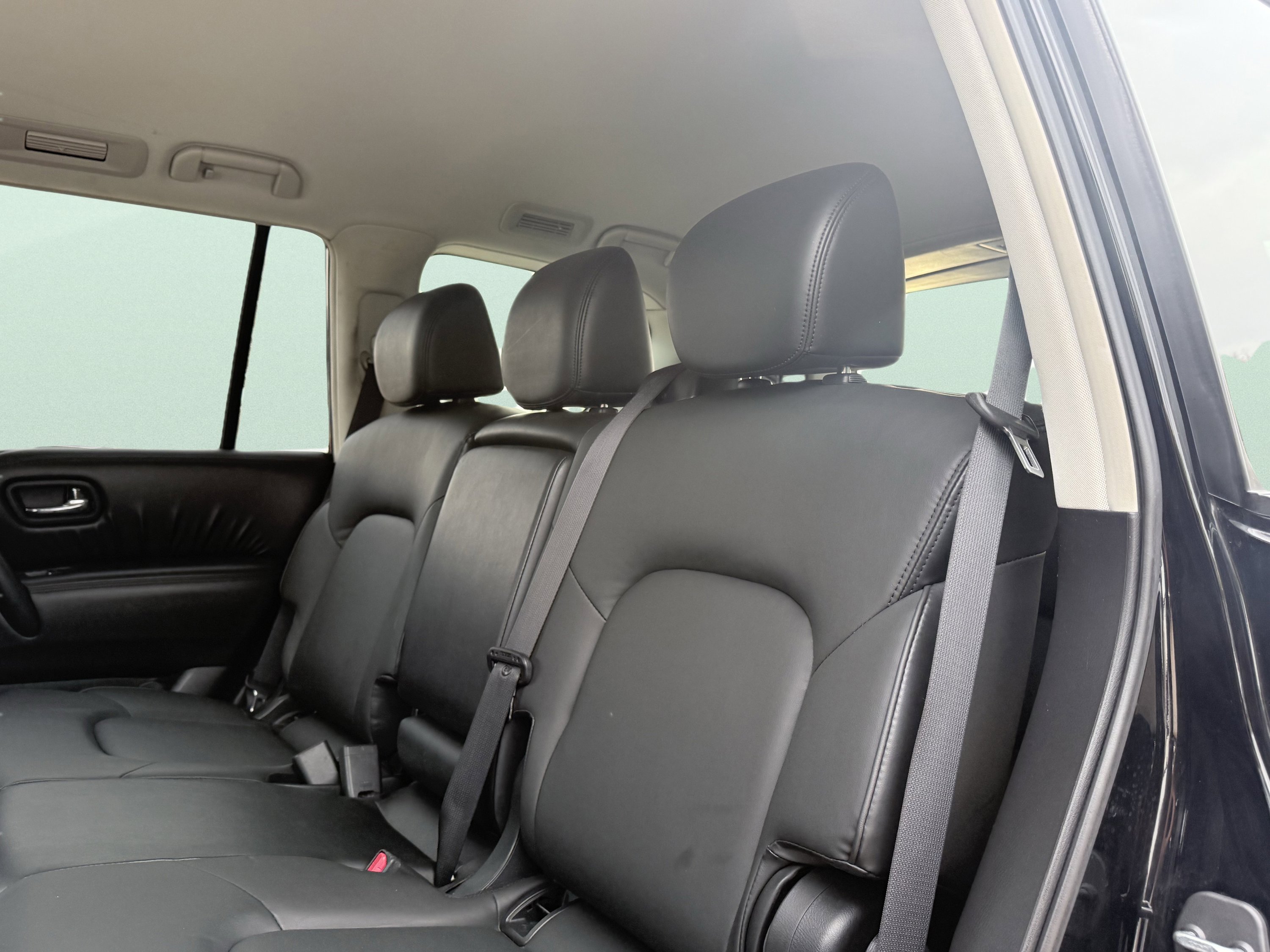 Used 2021 Nissan Armada SV w/ SV Appearance Package image 35