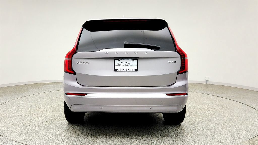 Used 2026 Volvo XC90 B6 Plus w/ Protection Package Premier AWD/4WD image 6