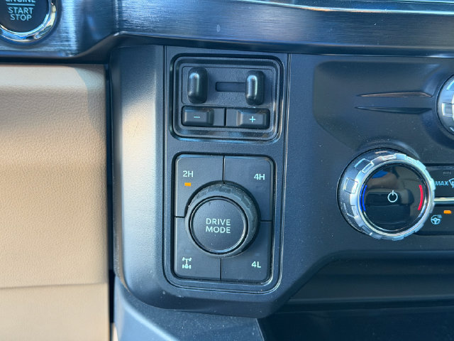 Used 2026 Ford F250 Lariat AWD/4WD image 15