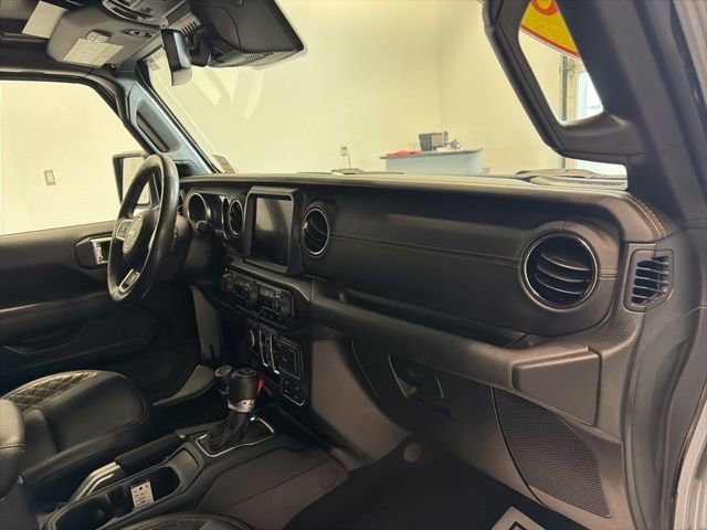 Used 2021 Jeep Wrangler Unlimited Sahara AWD/4WD image 35