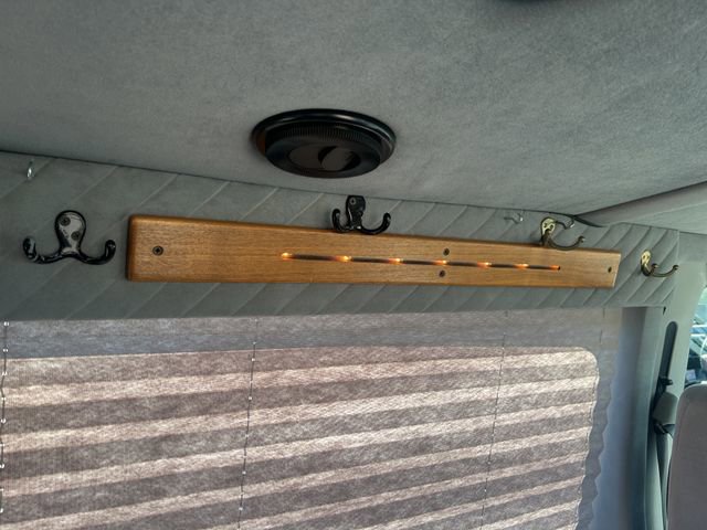 Used 2003 Ford E-150 and Econoline 150 RWD image 30