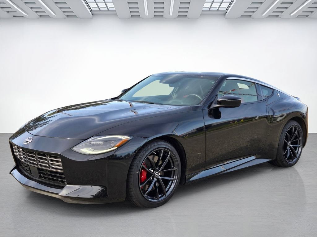 Certified 2025 Nissan Z Performance w/ Floor Mat Package RWD image 8