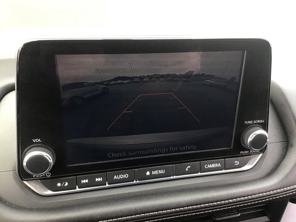 Used 2025 Nissan Rogue S FWD image 21