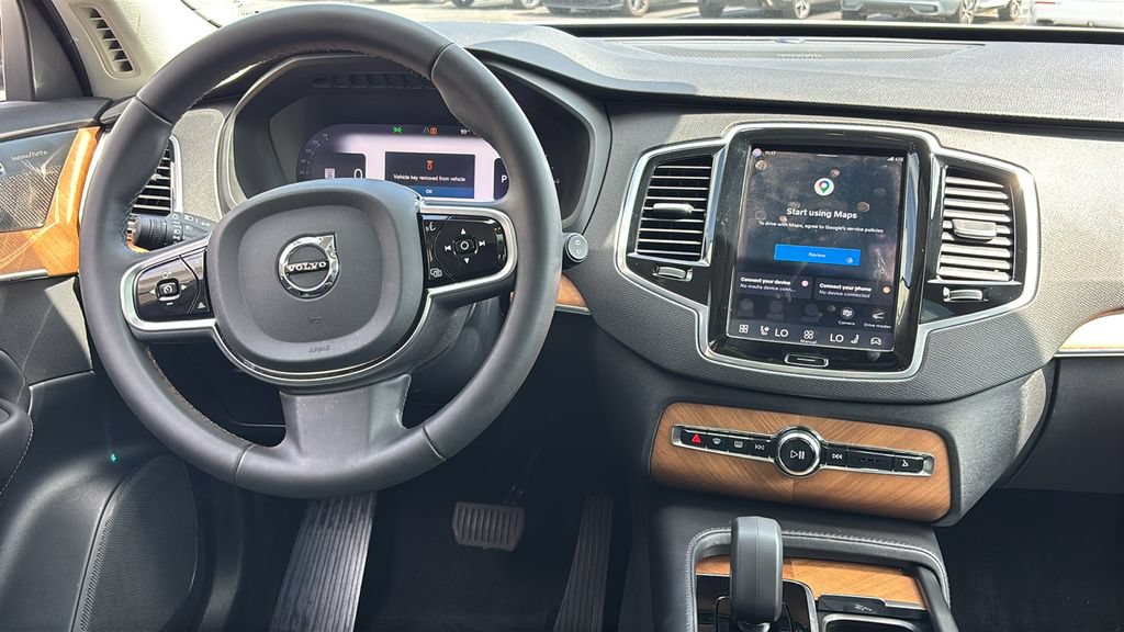 Certified 2024 Volvo XC90 T8 Plus w/ Protection Package Premier AWD/4WD image 7