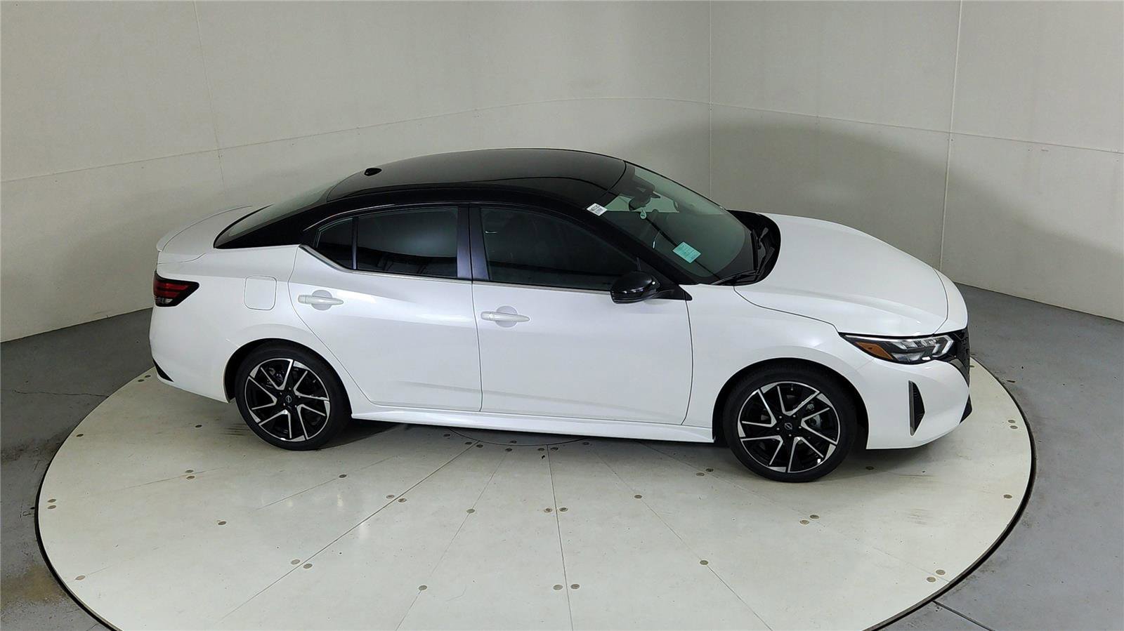 New 2025 Nissan Sentra SR image 42