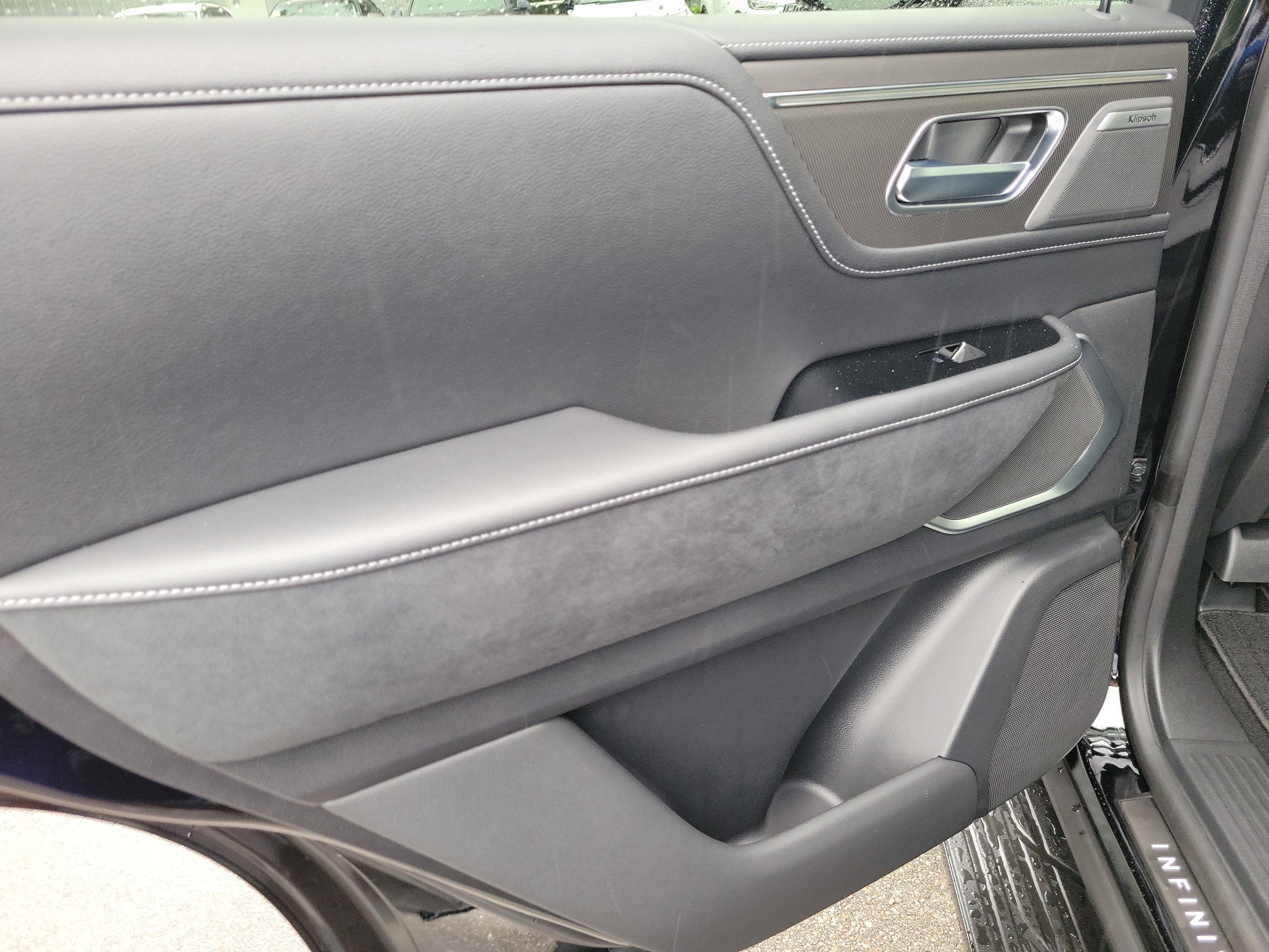 New 2026 INFINITI QX80 Luxe w/ Cargo Package image 8