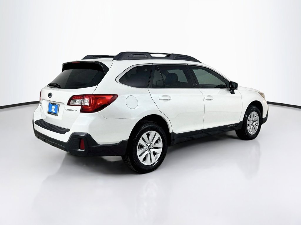 Used 2018 Subaru Outback 2.5i AWD/4WD image 8