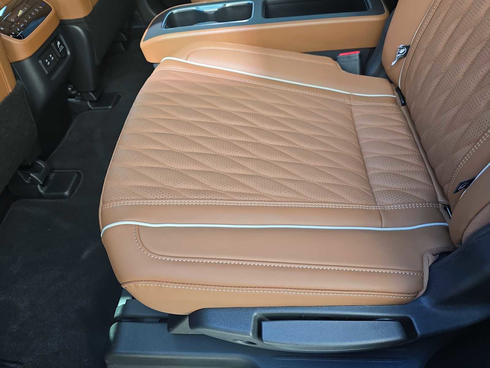 Certified 2026 INFINITI QX60 Autograph w/ Dark Cargo Package image 16