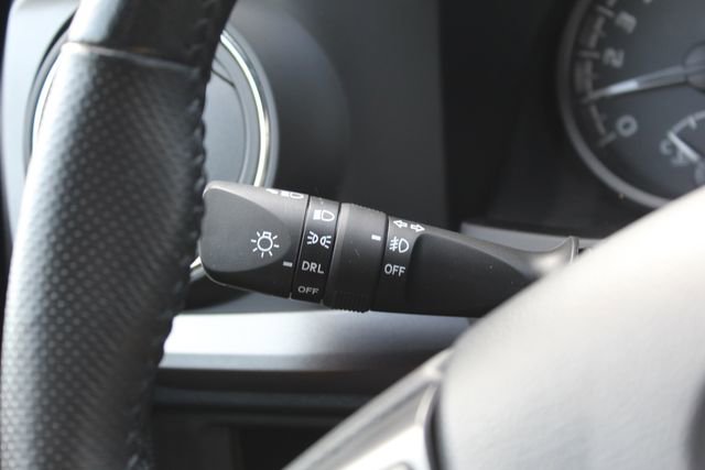 Used 2019 Toyota Tacoma TRD Off-Road AWD/4WD image 17