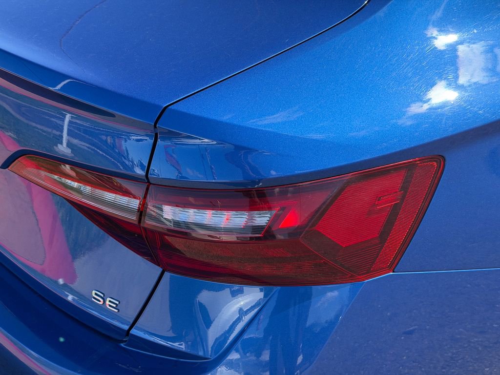 Used 2024 Volkswagen Jetta SE image 6