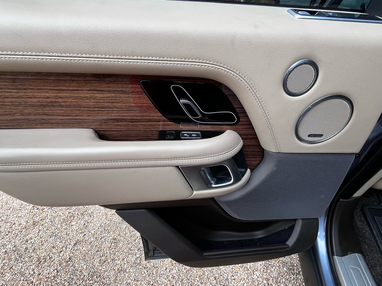 Used 2019 Land Rover Range Rover HSE image 55