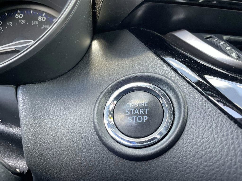 Used 2019 Toyota C-HR XLE image 31