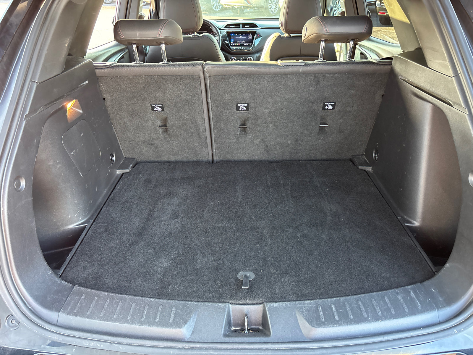Used 2021 Chevrolet TrailBlazer RS w/ Sun and Liftgate Package FWD image 9