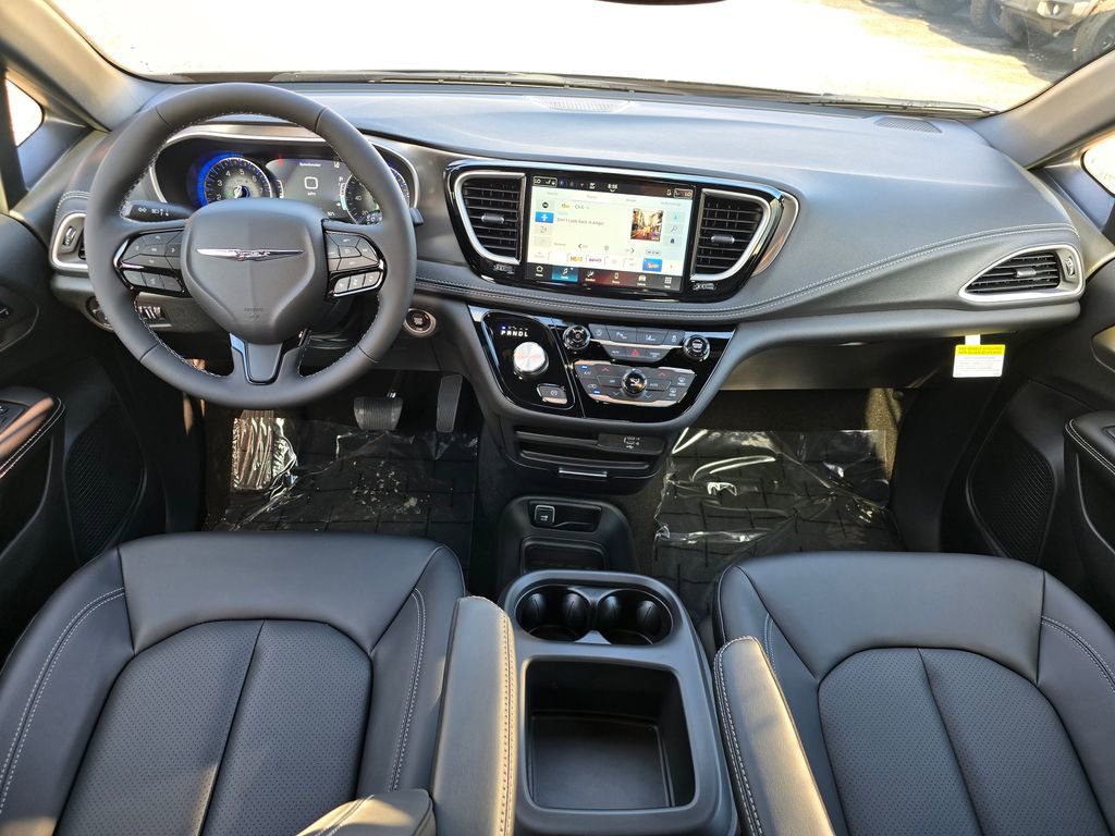 New 2026 Chrysler Pacifica Select image 6