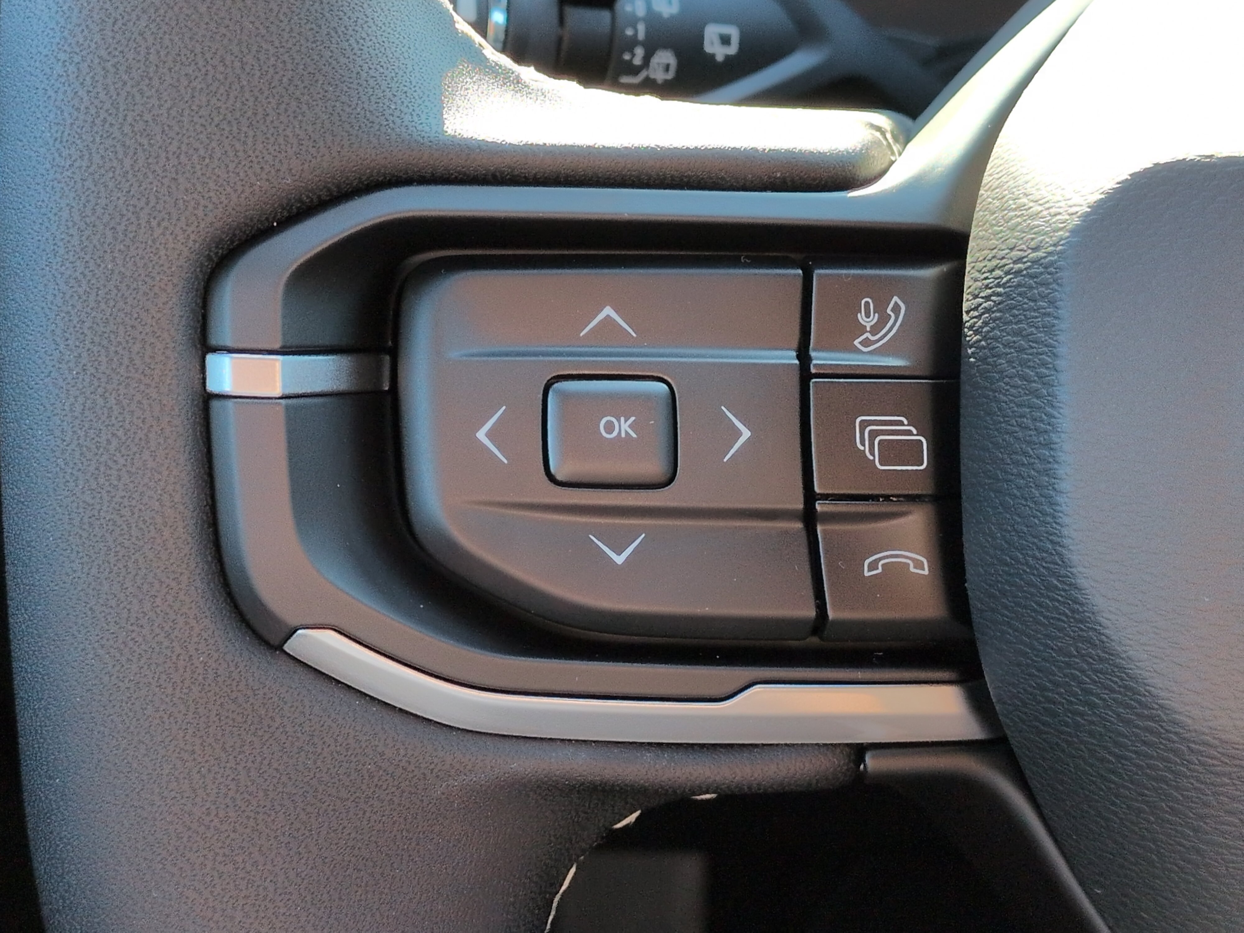 New 2026 Jeep Cherokee Overland AWD/4WD image 24
