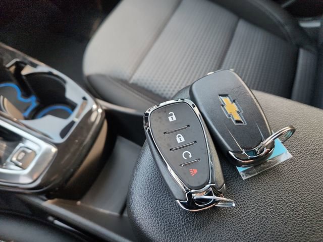 Used 2025 Chevrolet Trax LT w/ LT Convenience Package image 46