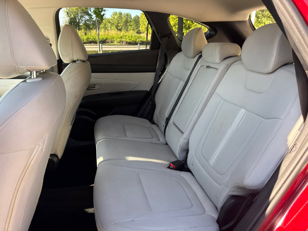 Used 2025 Hyundai Tucson SEL AWD/4WD image 32