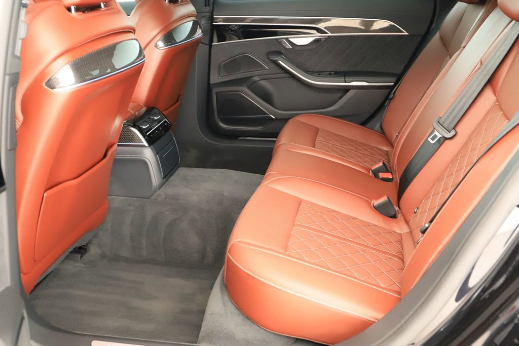 Certified 2024 Audi S8 image 28
