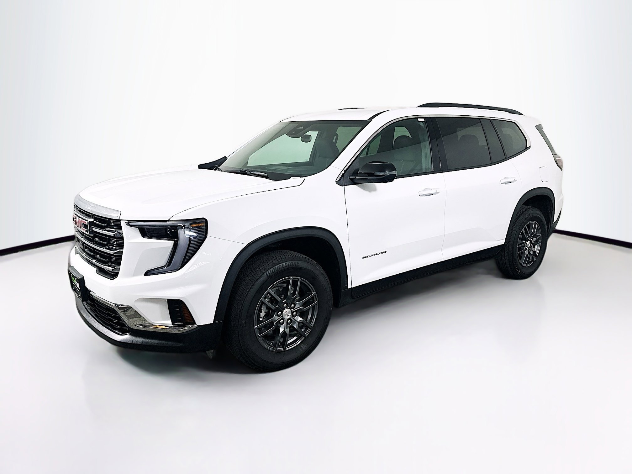 Used 2025 GMC Acadia Elevation image 3